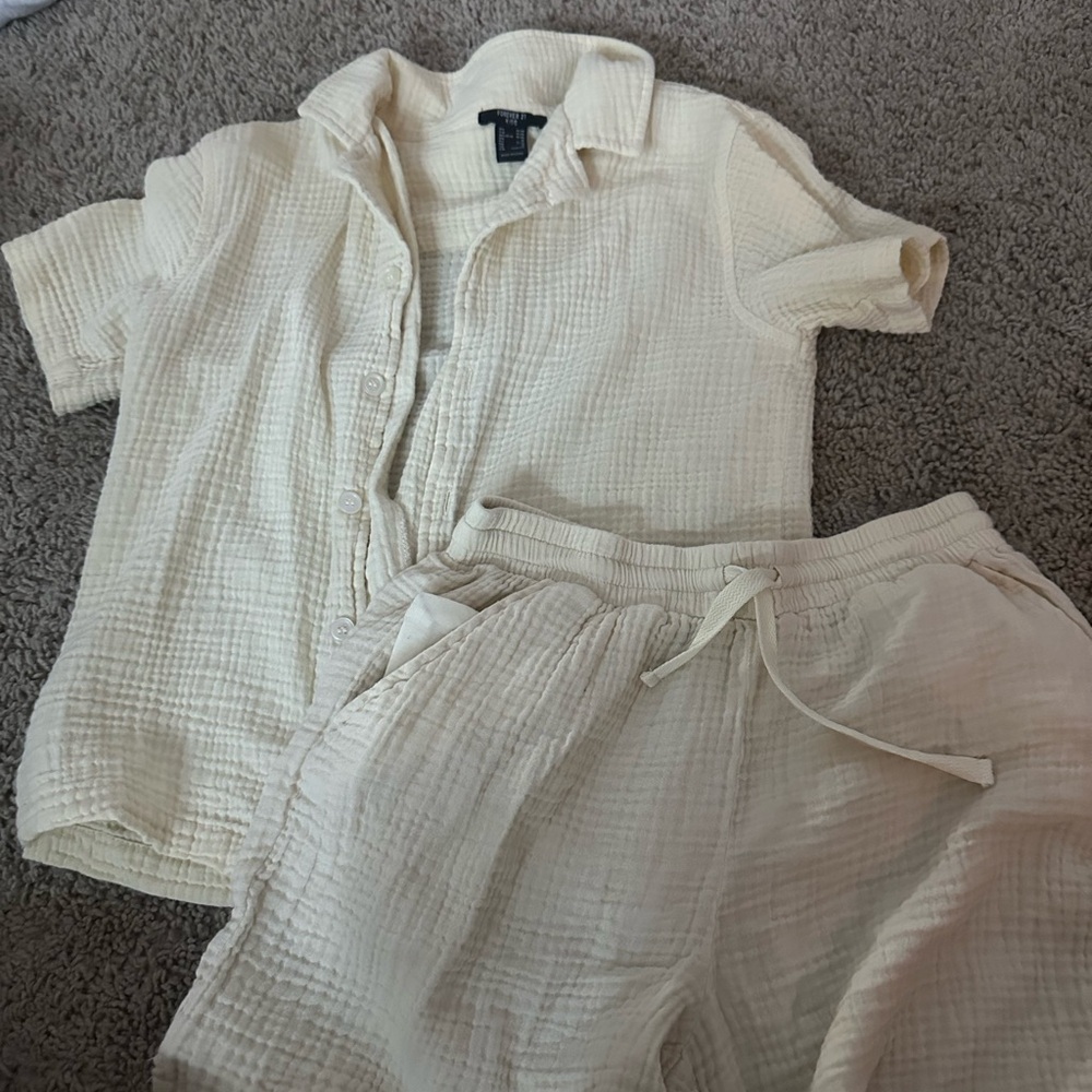 Forever 21 Kids Cream Garment